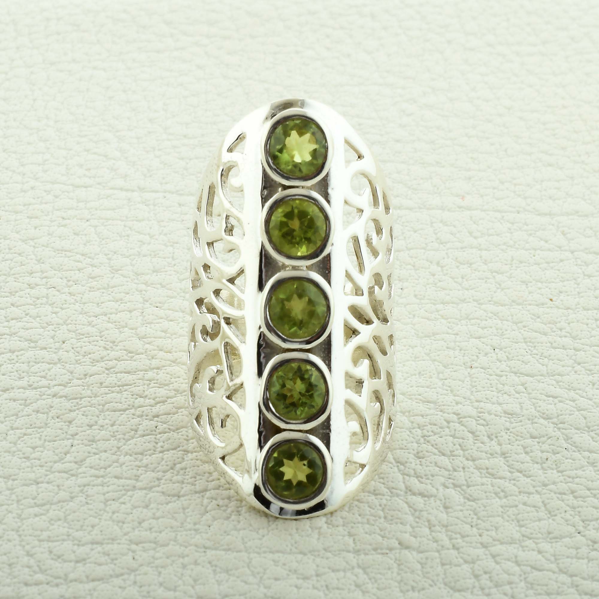 Designer Women's Fashion Ring with Peridot