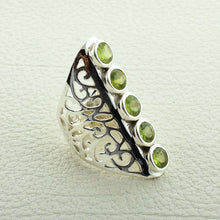 Designer Women's Fashion Ring with Peridot