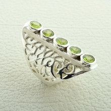 Designer Women's Fashion Ring with Peridot