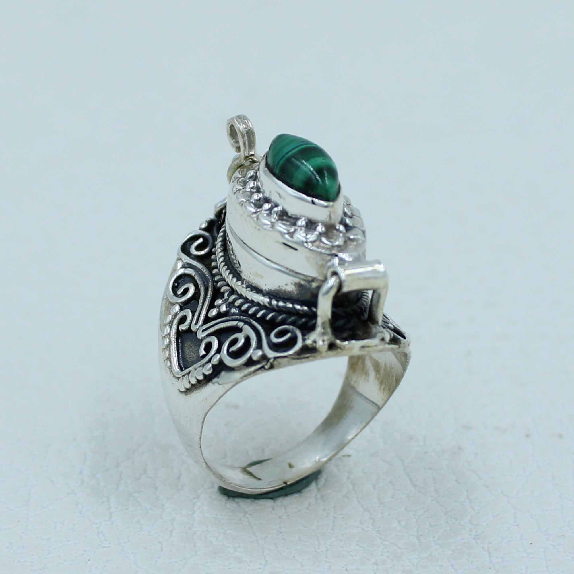 Green Malachite Ring - 925 Silver Designer Poison box Jewelry