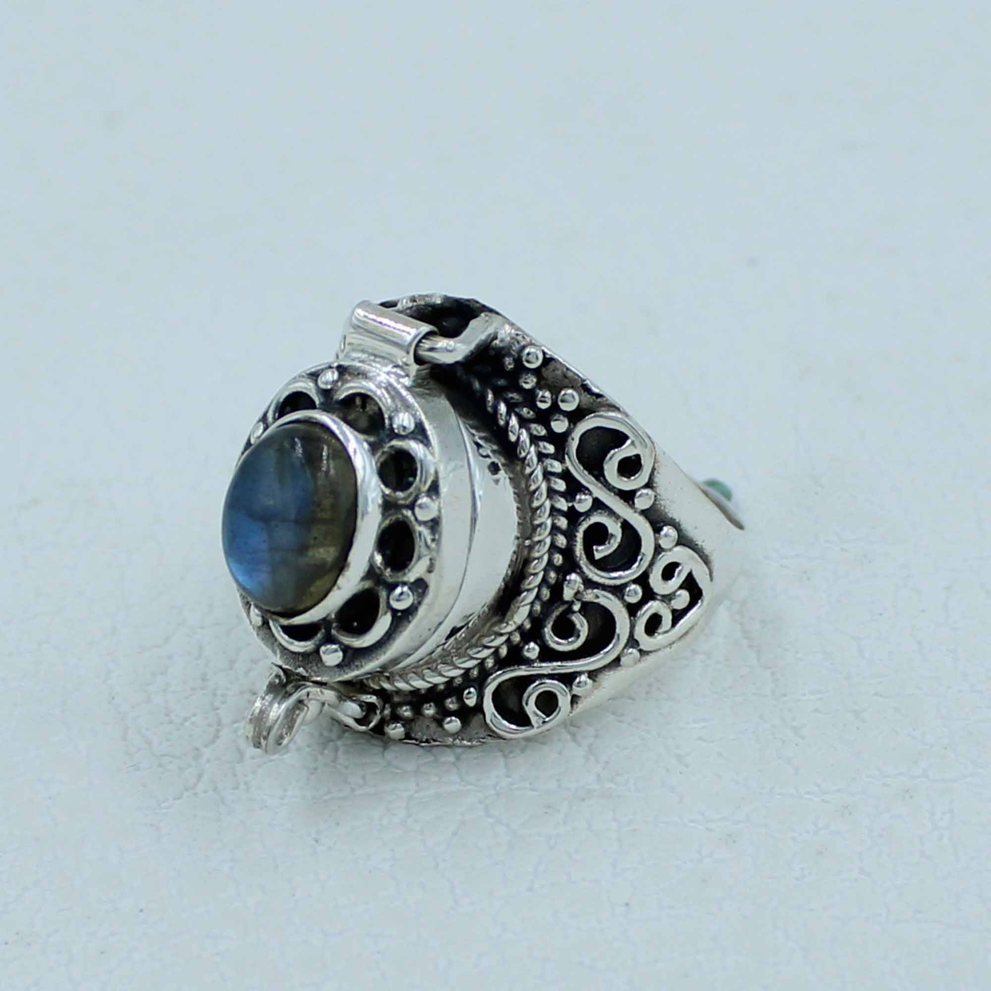 Labradorite Sterling Silver Ring - Poison Box Jewelry