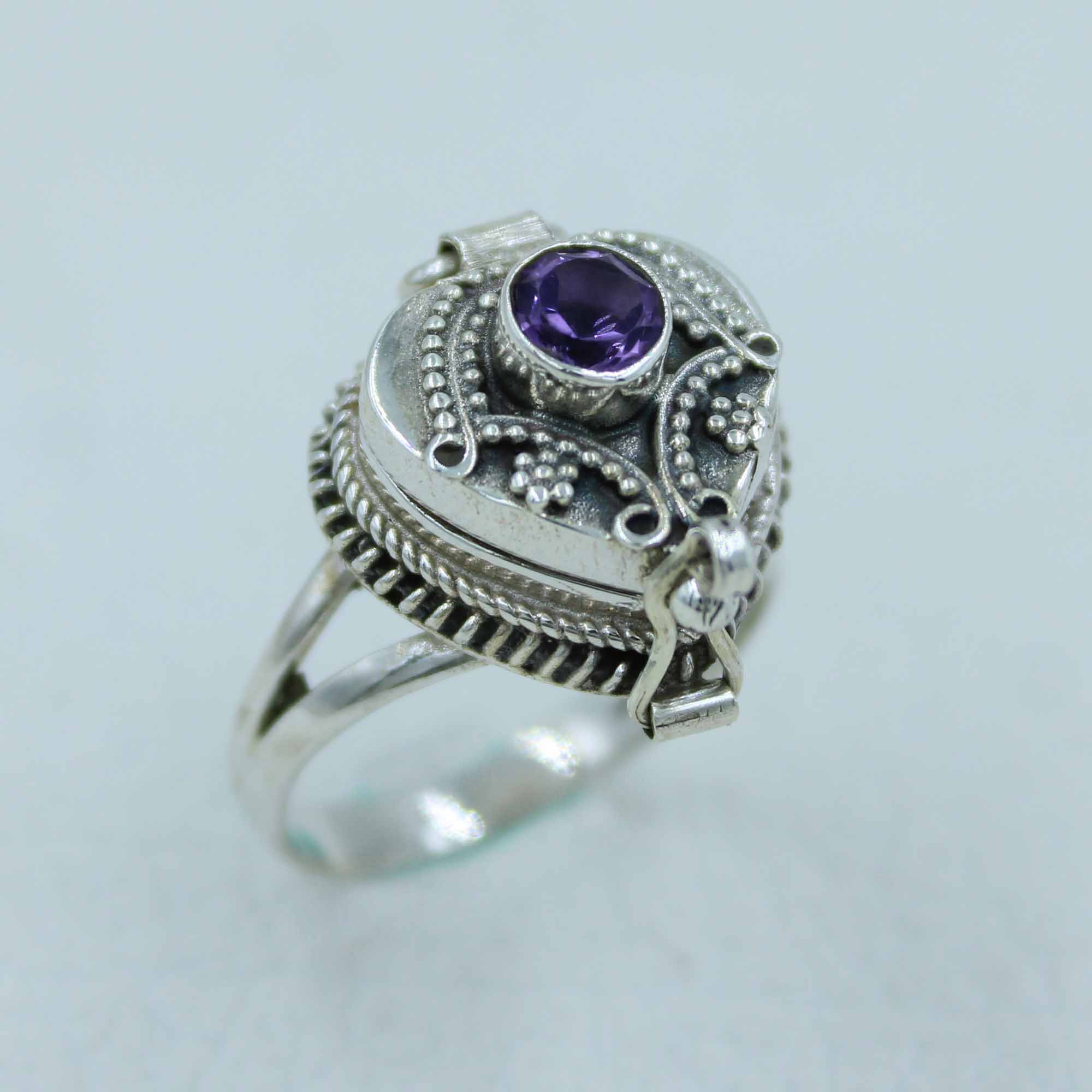 Unique Designer Amethyst Poison Ring