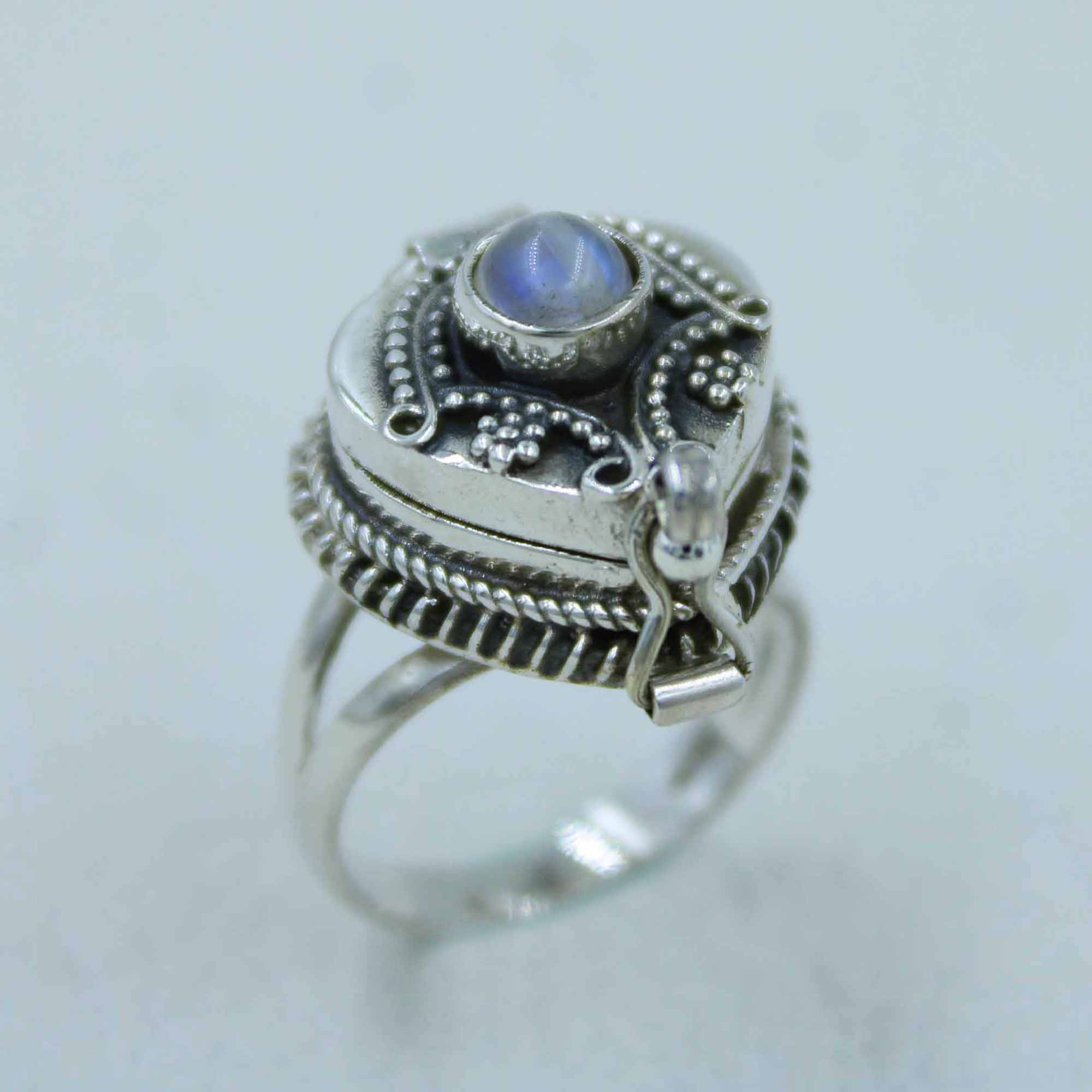 Rainbow Moonstone 925 Silver Poison Ring