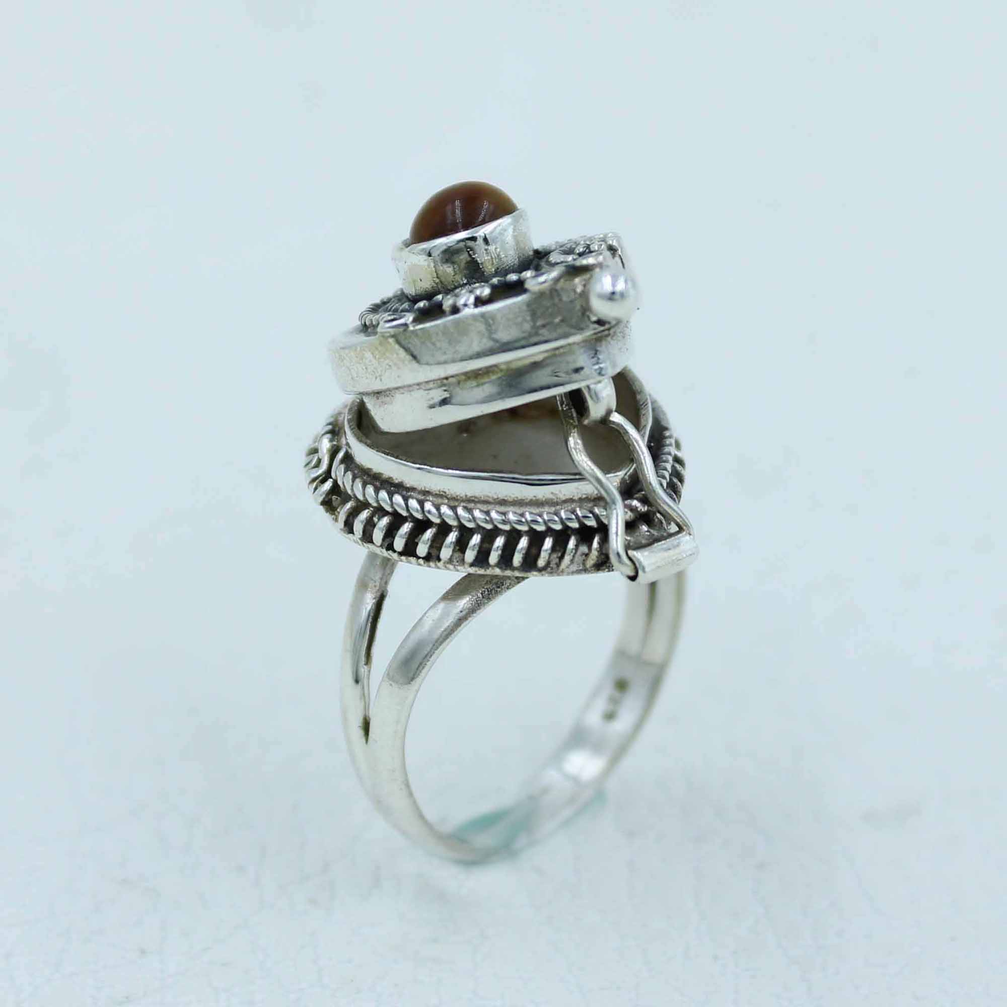 Tiger Eye 925 Silver Poison Jewelry