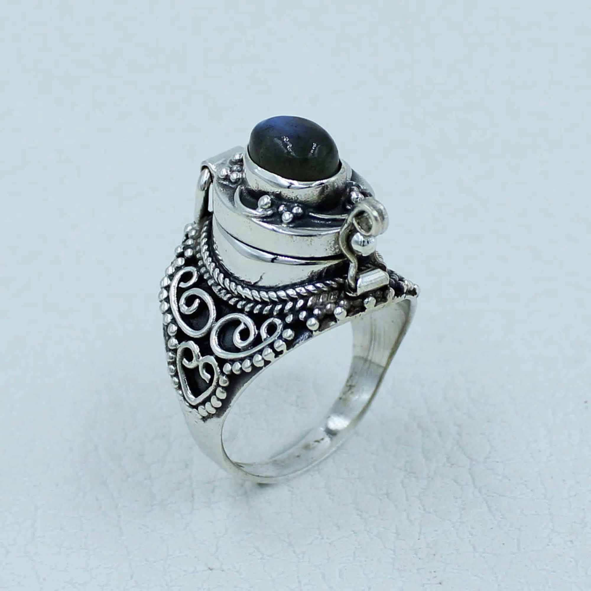 Blue Labradorite Sterling Silver Box Ring