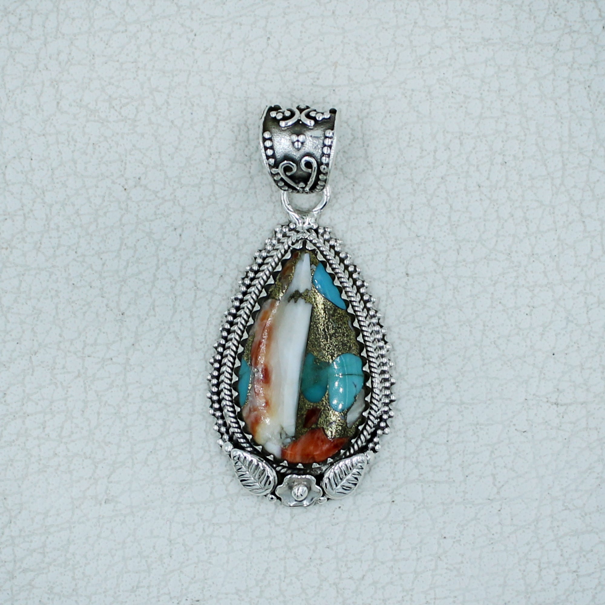 Turquoise Spiny Oyster Silver Pendant