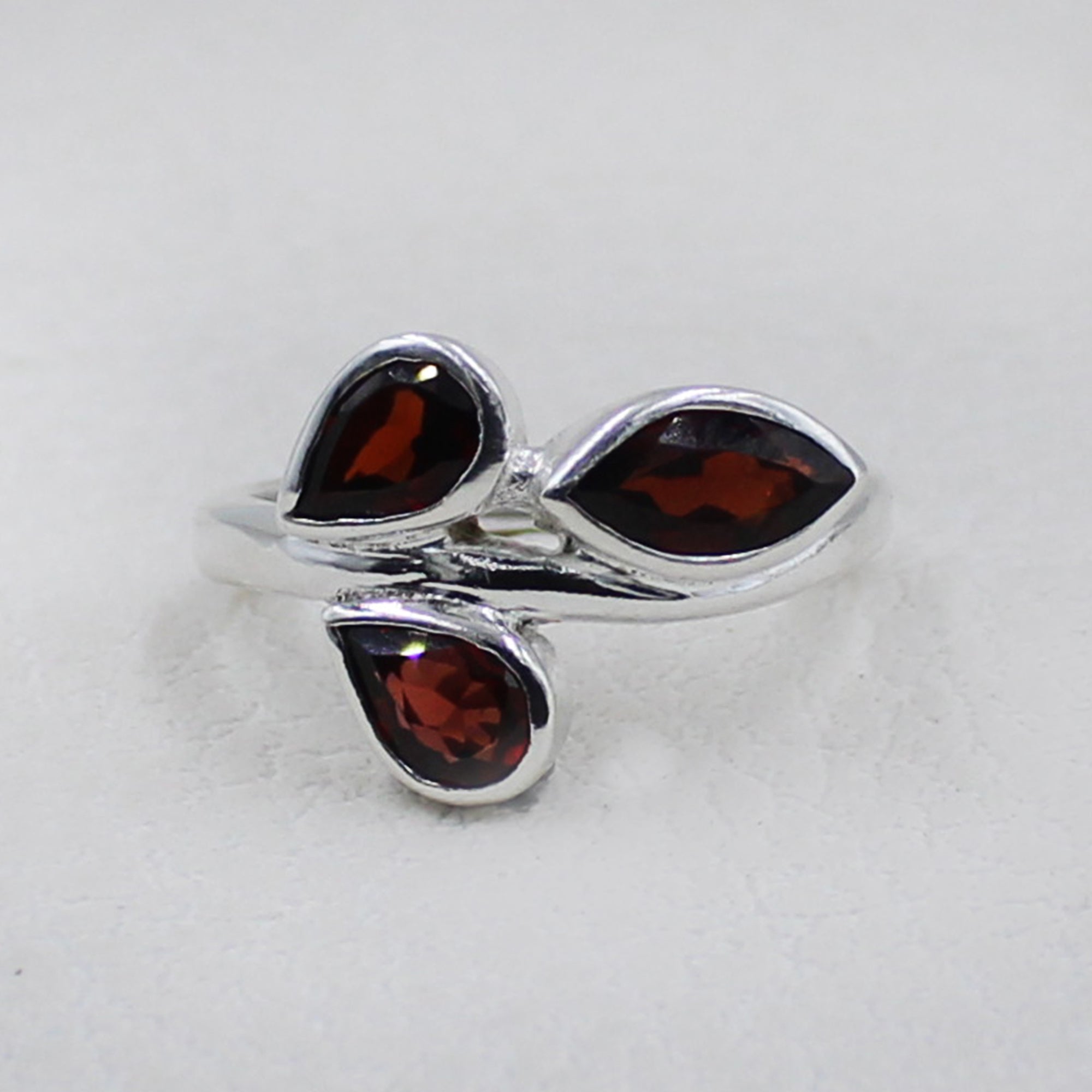 925 Silver Three-Stone Garnet Leaf Design Ring