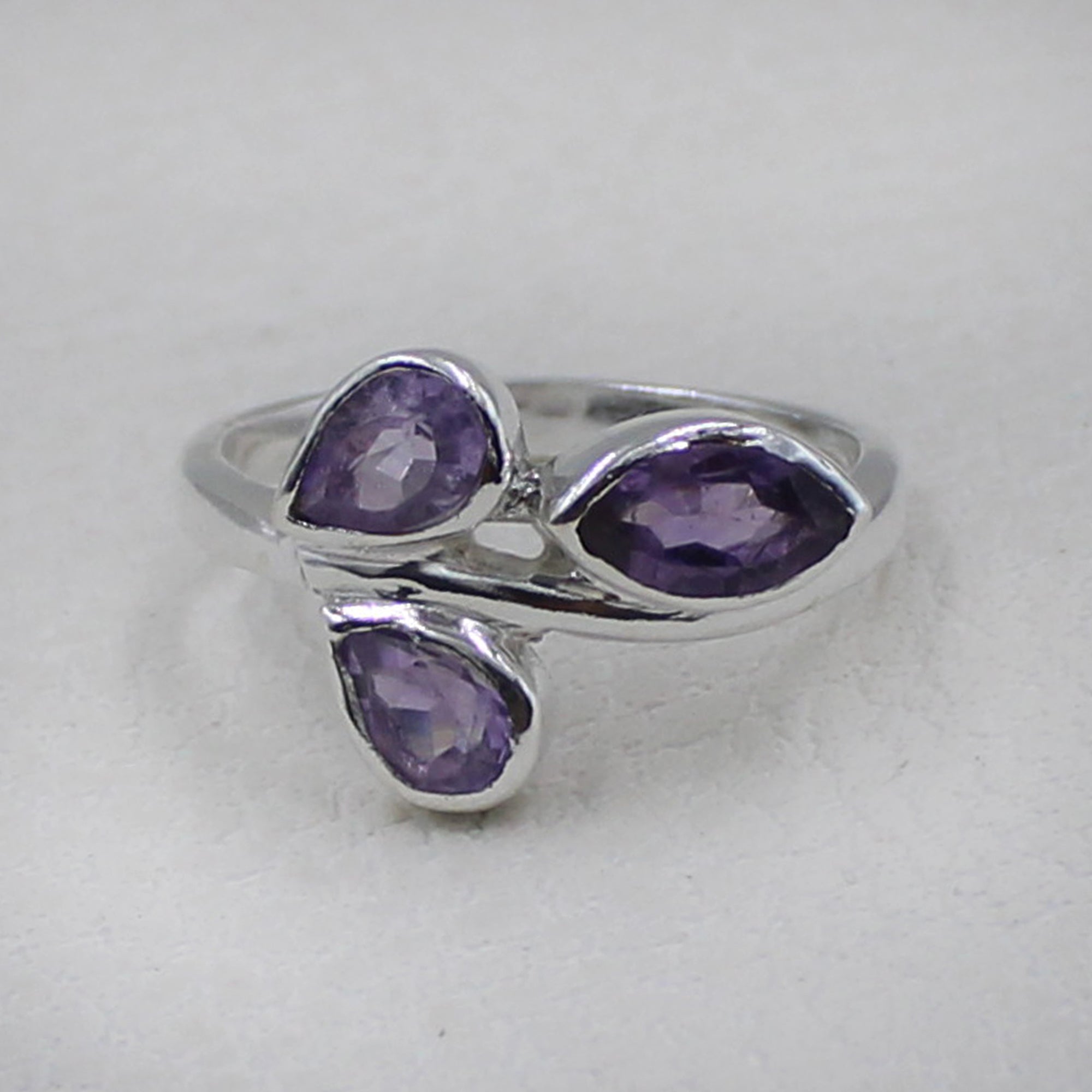 925 Silver Three-Stone Amethyst Leaf Design Ring