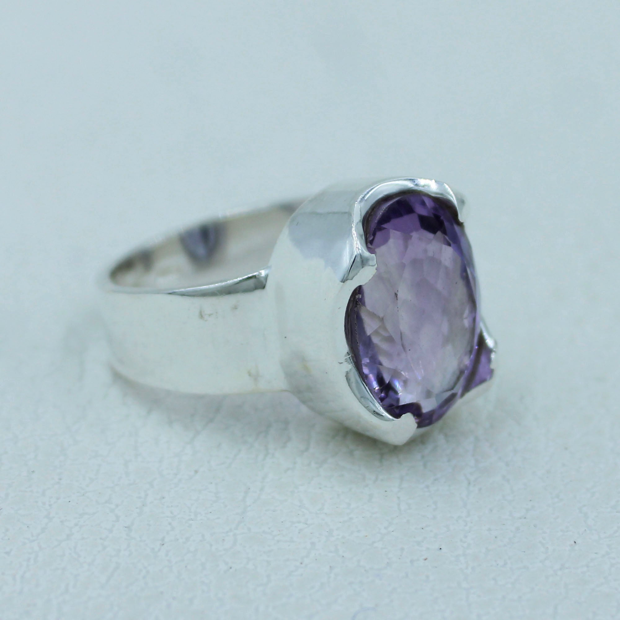 Amethyst Cut Gemstone Silver Ring Size 8