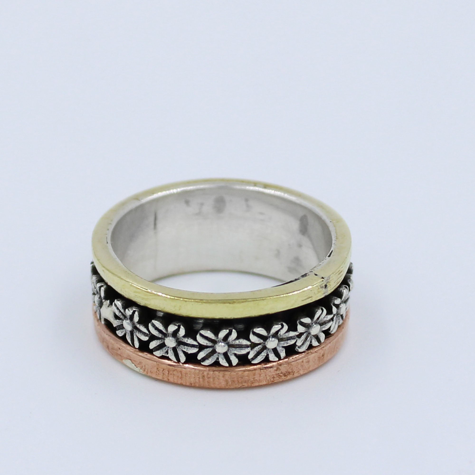 Two Tone Flower Engraved Silver Band Ring