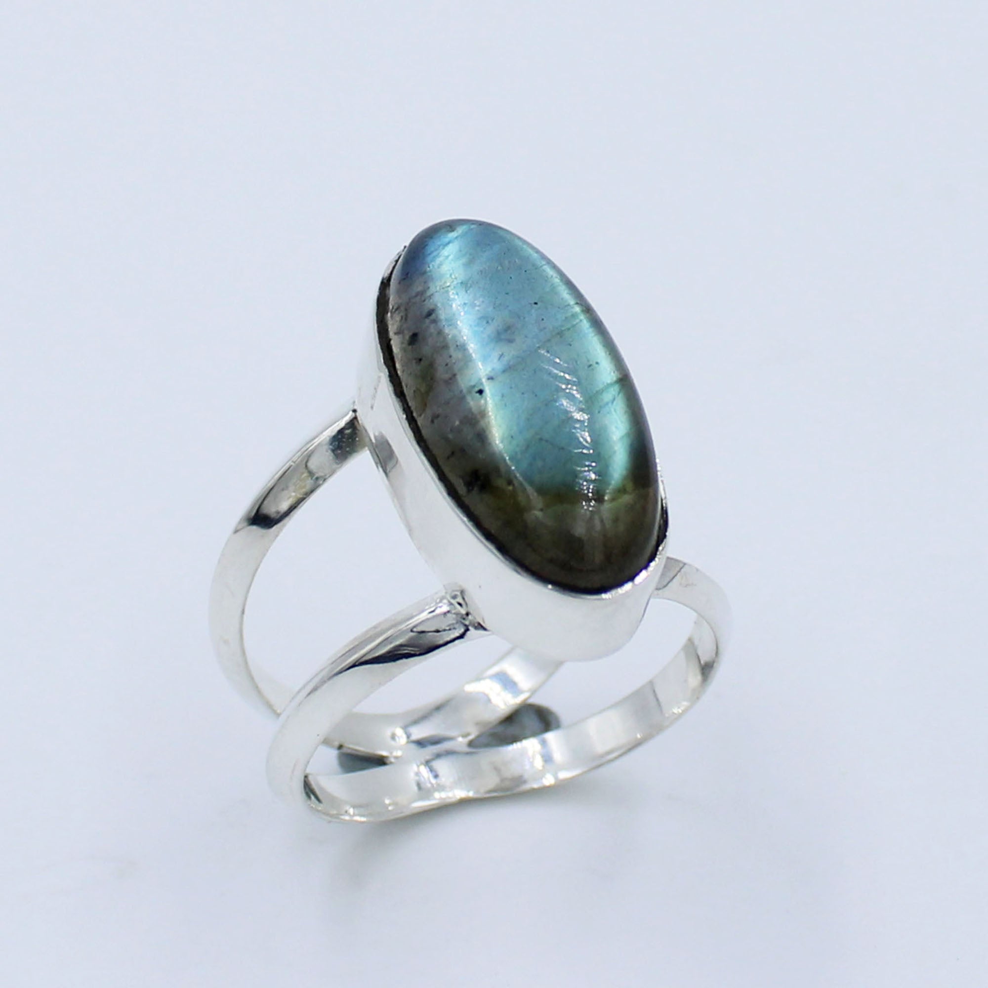 Labradorite Oval 925 Sterling Silver Ring