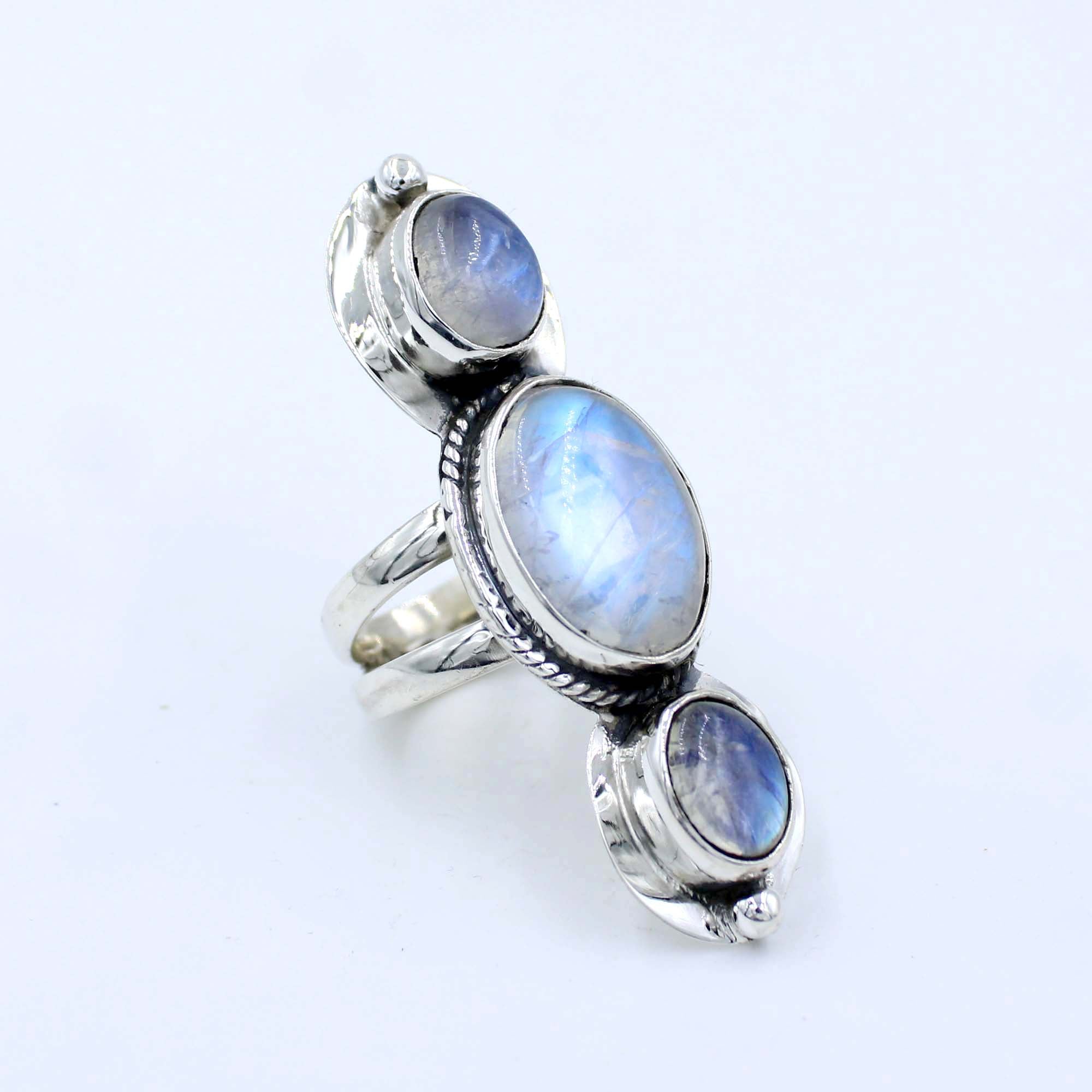 Vibrant flash Moonstone - Rainbow Moonstone Silver Ring