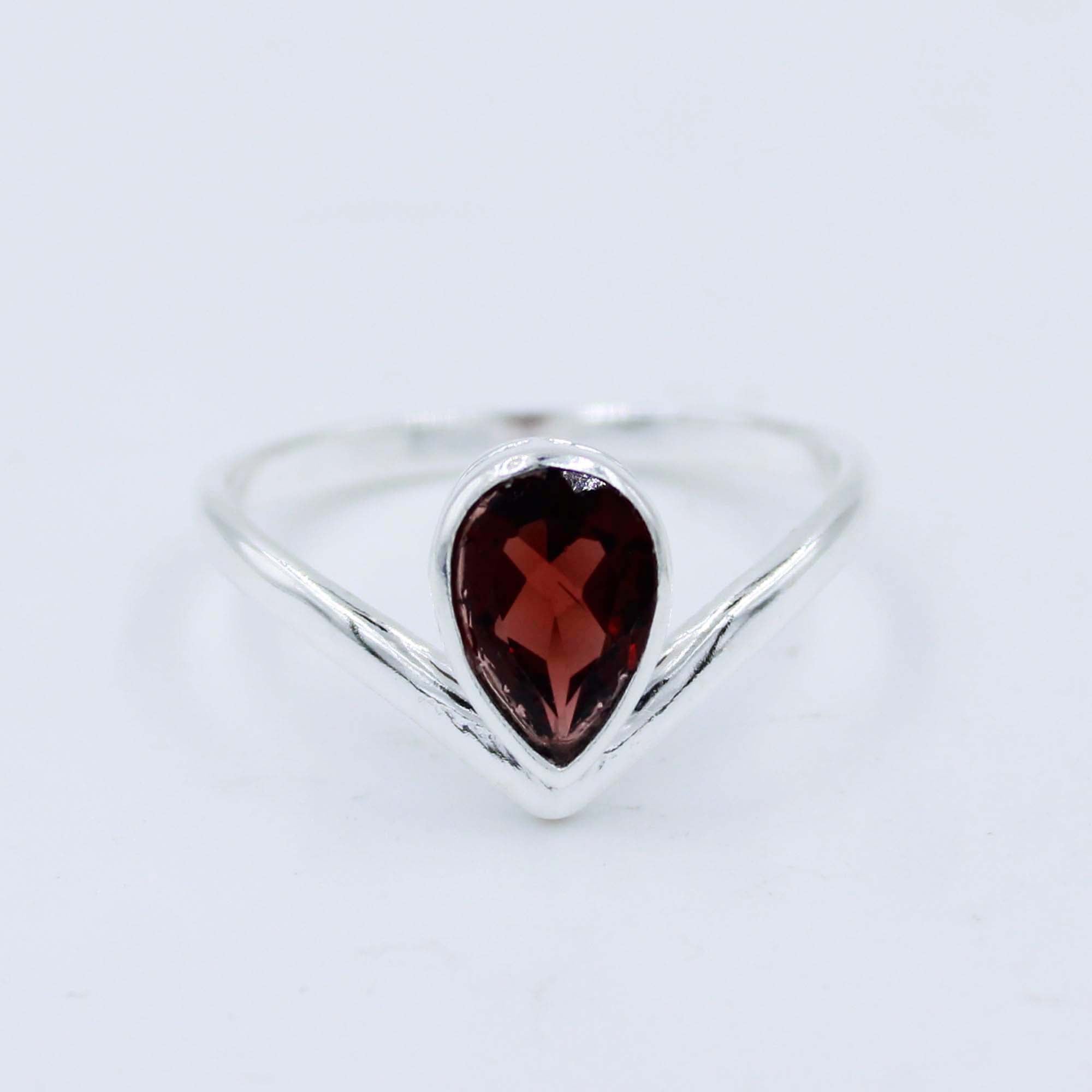 Natural Garnet Tiny Band 925 Silver Ring