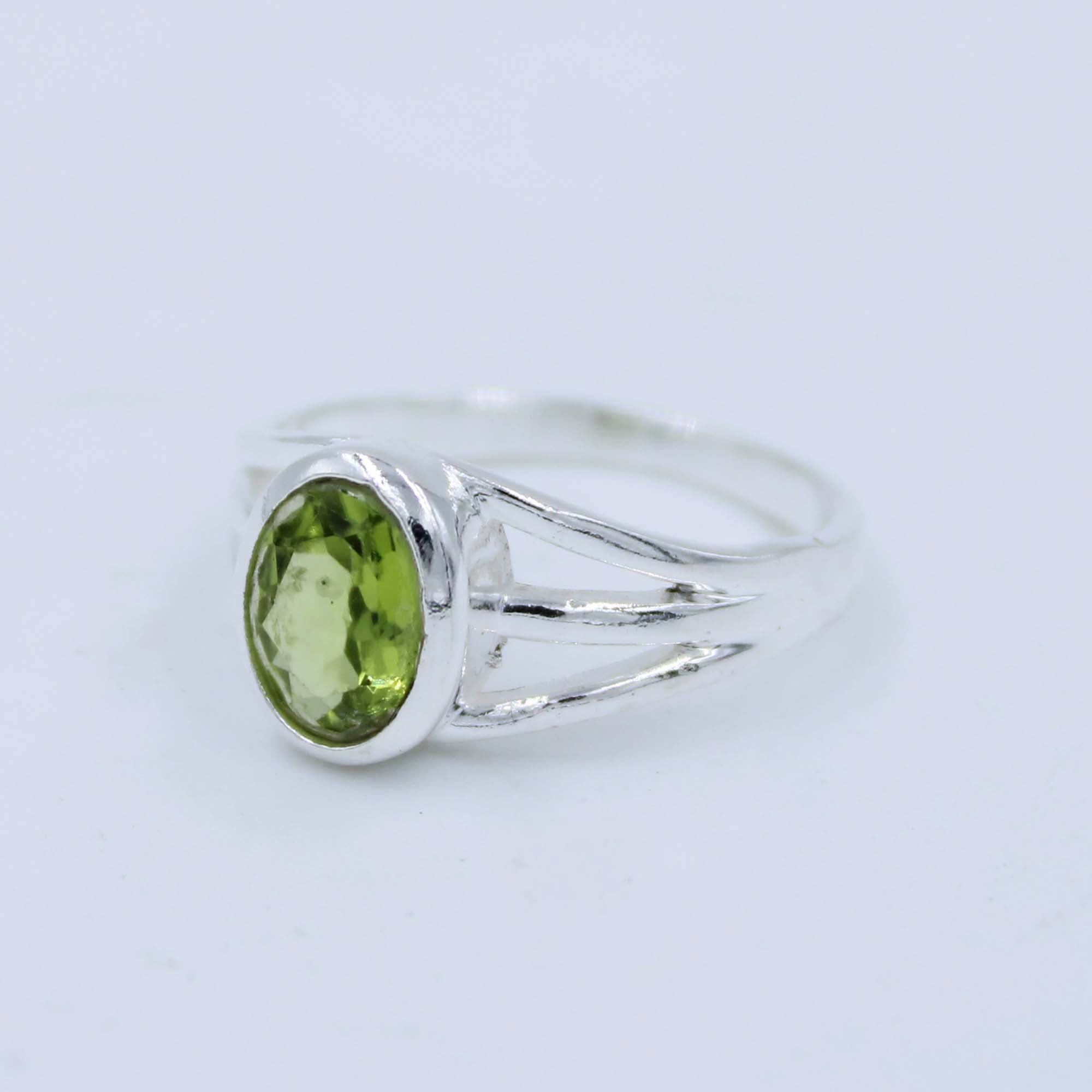 Natural Peridot 925 Sterling Silver Ring