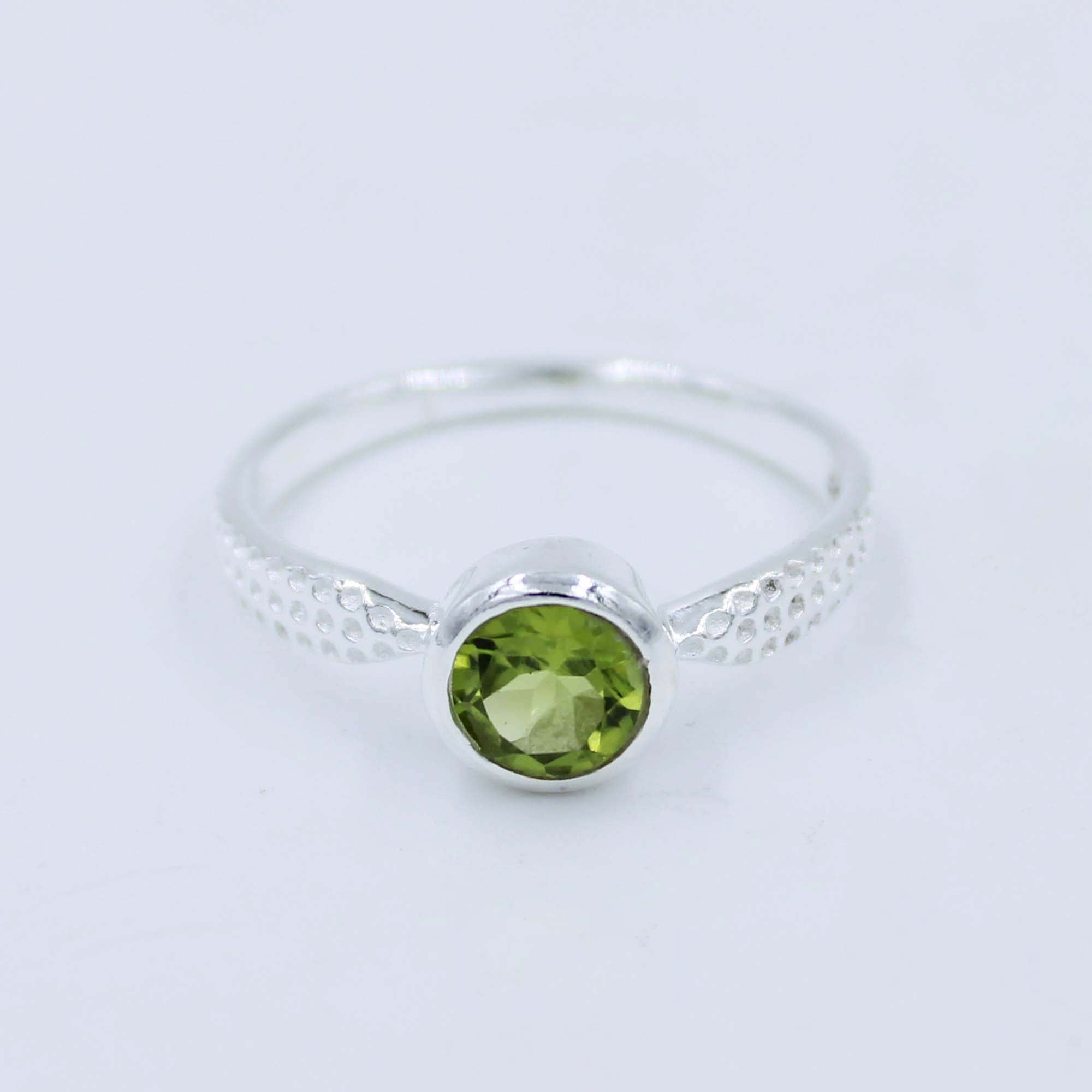 Natural Peridot Stone 925 Silver Ring